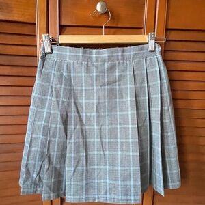 Uniqlo Gray Checkered A-Line Skirt